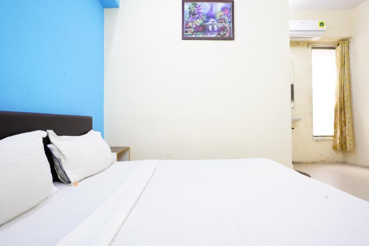 Infinity Rooms & Banquet Surat Zewnętrze zdjęcie